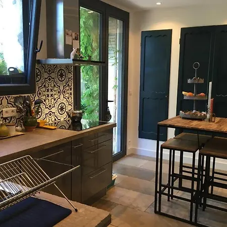 - Grande Maison Avec Piscine - 8/10 Pers. 别墅